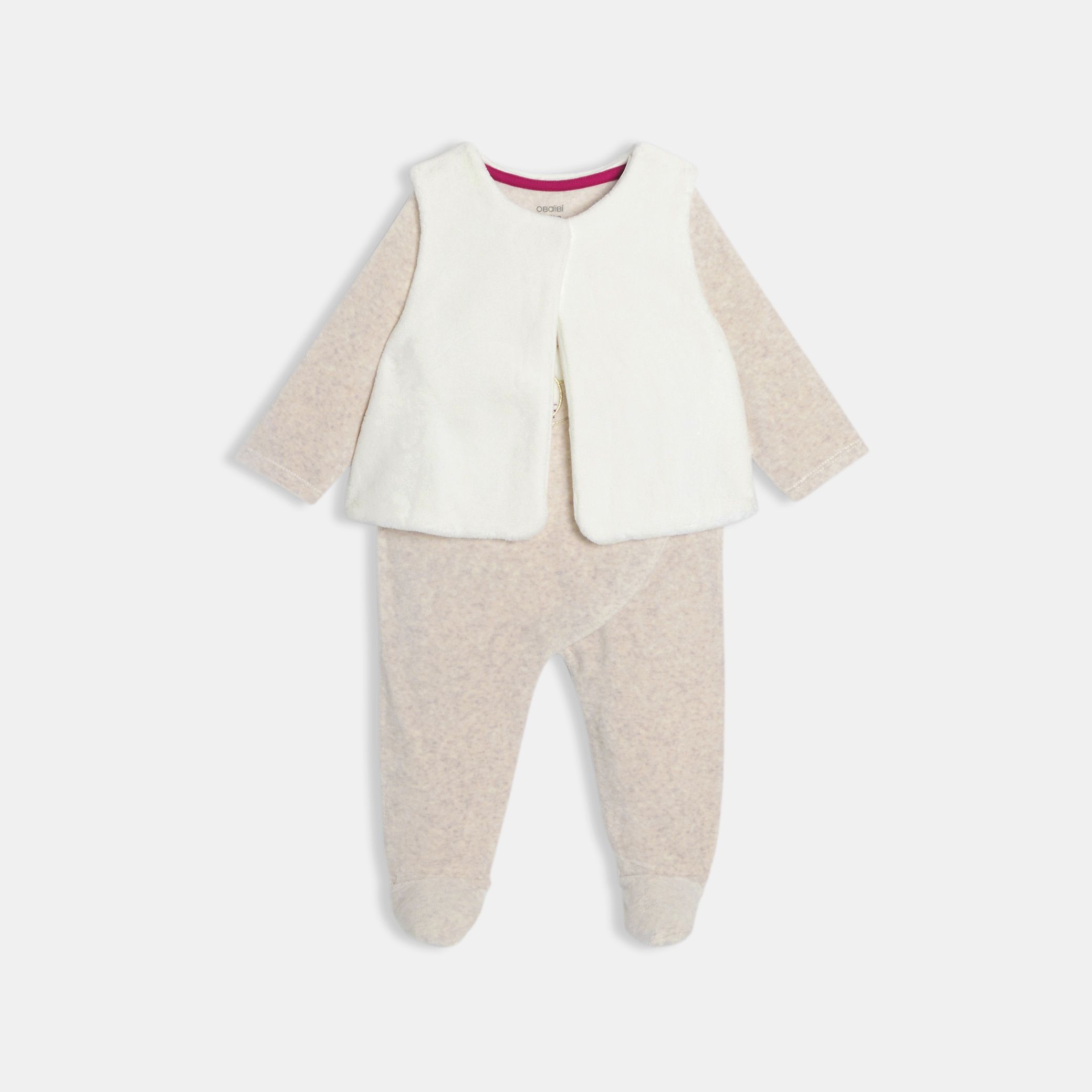 Bộ đồ ngủ nhung kem và cardigan